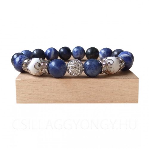 Szodalit karkötő kagylóhéjjal és Shamballa gyönggyel (10 mm)